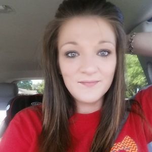 Meet your Posher, Courtney